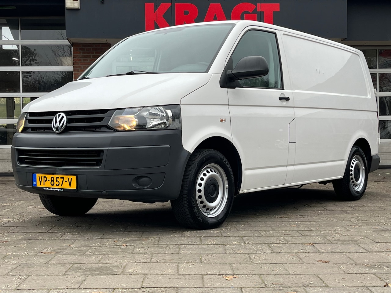 Volkswagen Transporter - 2.0 TDI L1H1|trekhaak|drie zitplaatsen| zeer scherpe prijs! - AutoWereld.nl