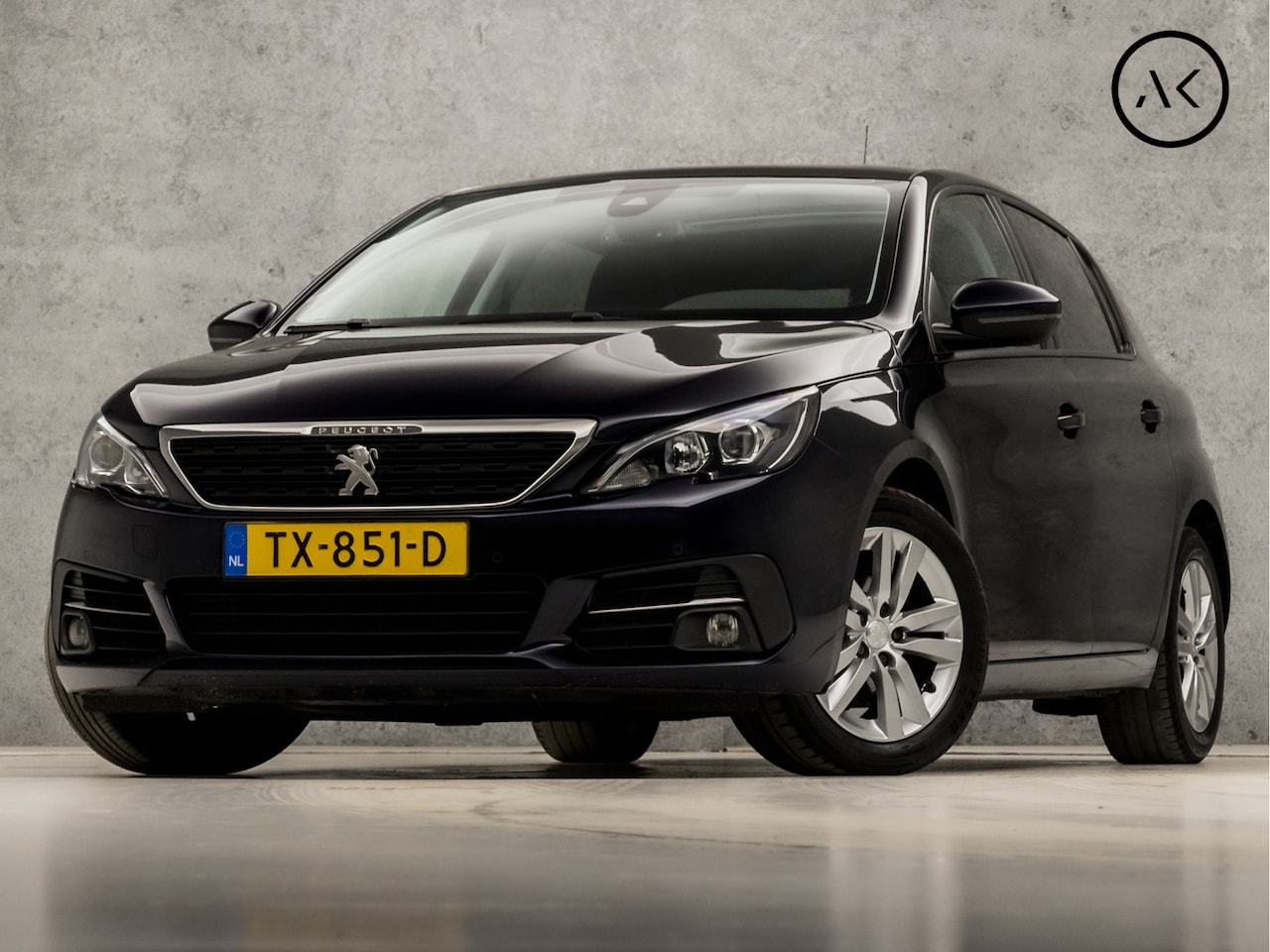 Peugeot 308 - 1.2 PureTech Executive Sport (PANORAMADAK, GROOT NAVI, APPLE CARPLAY, CRUISE, CLIMATE, DAB - AutoWereld.nl