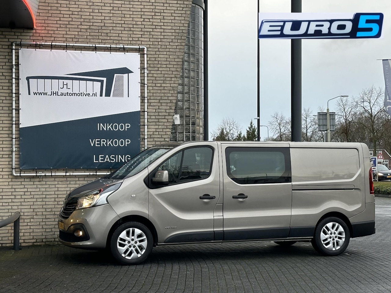 Renault Trafic - 1.6 dCi T29 L2H1 DC Comfort*A/C*NAVI*CRUISE*HAAK* - AutoWereld.nl