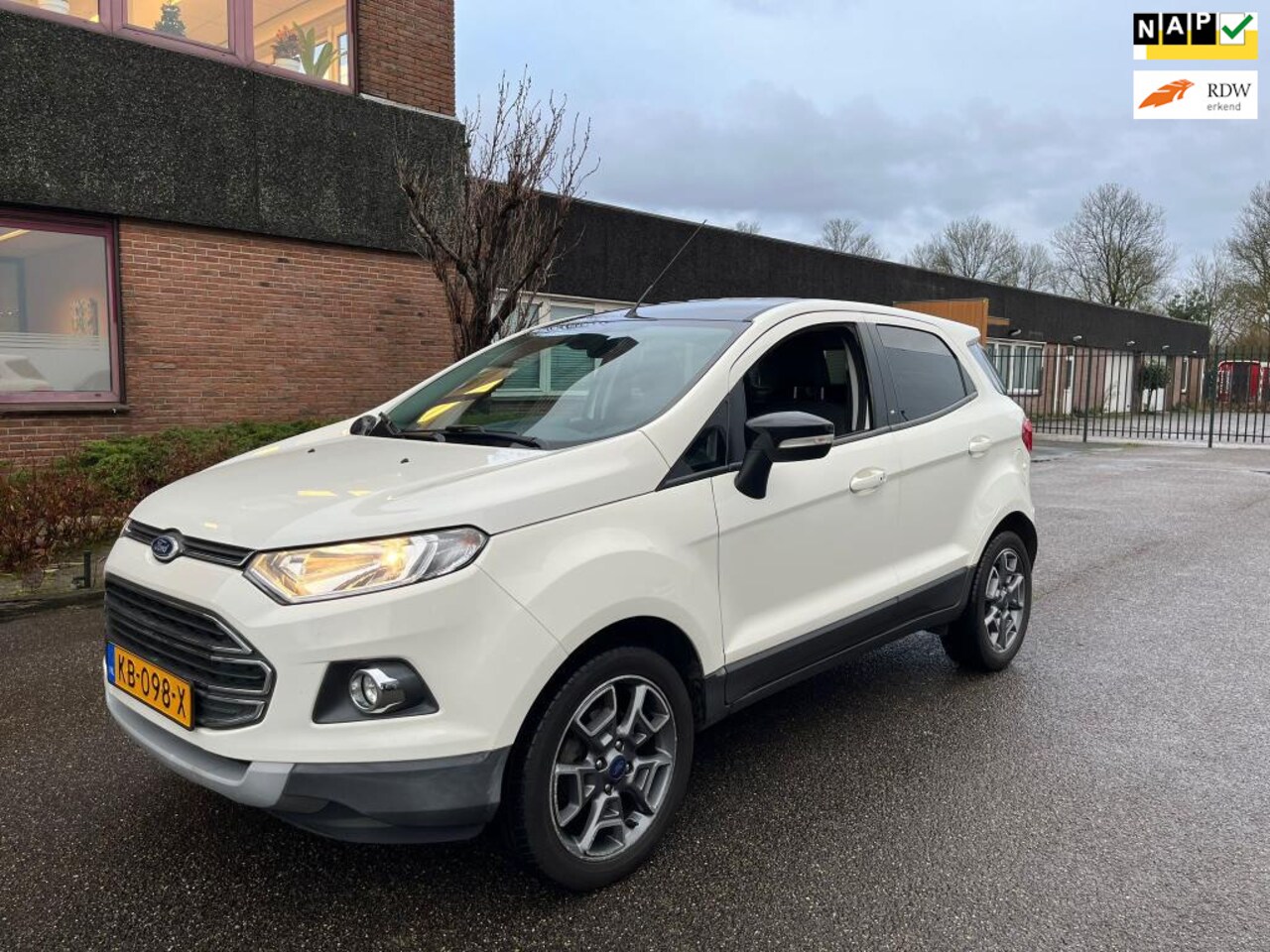 Ford EcoSport - 1.0 EcoBoost Titanium Dealerauto Winterpakket N.A.P - AutoWereld.nl