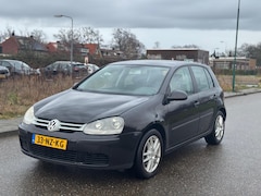 Volkswagen Golf - 1.4 FSI Trendline