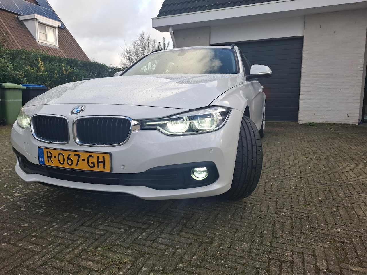 BMW 3-serie Touring - 316d High Executive 2.0 liter diesel. - AutoWereld.nl