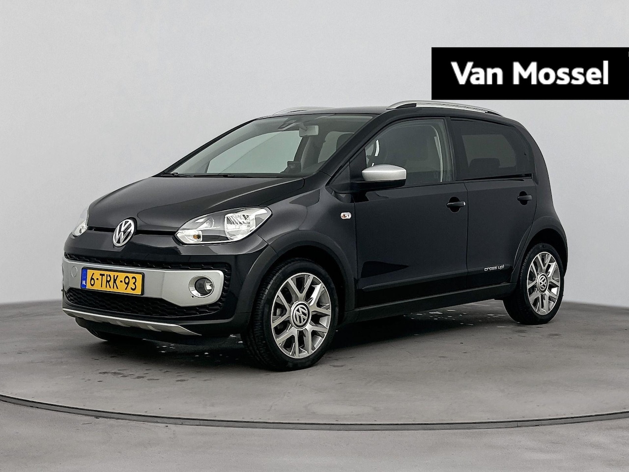 Volkswagen Up! - 1.0 cross up! BlueMotion | Navigatie | Airco | Parkeersensoren Achter | 16 Inch Velgen | - AutoWereld.nl