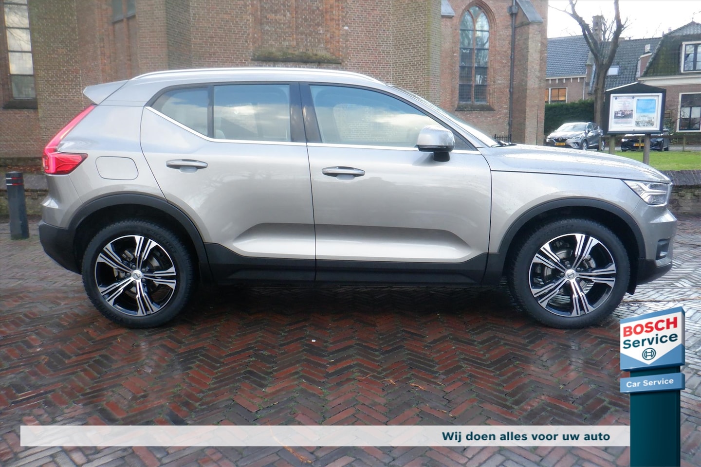 Volvo XC40 - T2 129pk Geartronic Inscription 360-camera-pan.dak - AutoWereld.nl