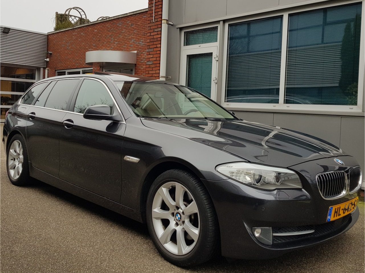 BMW 5-serie Touring - 530i Aut PanoDak Hud ComfZetels Navi - AutoWereld.nl