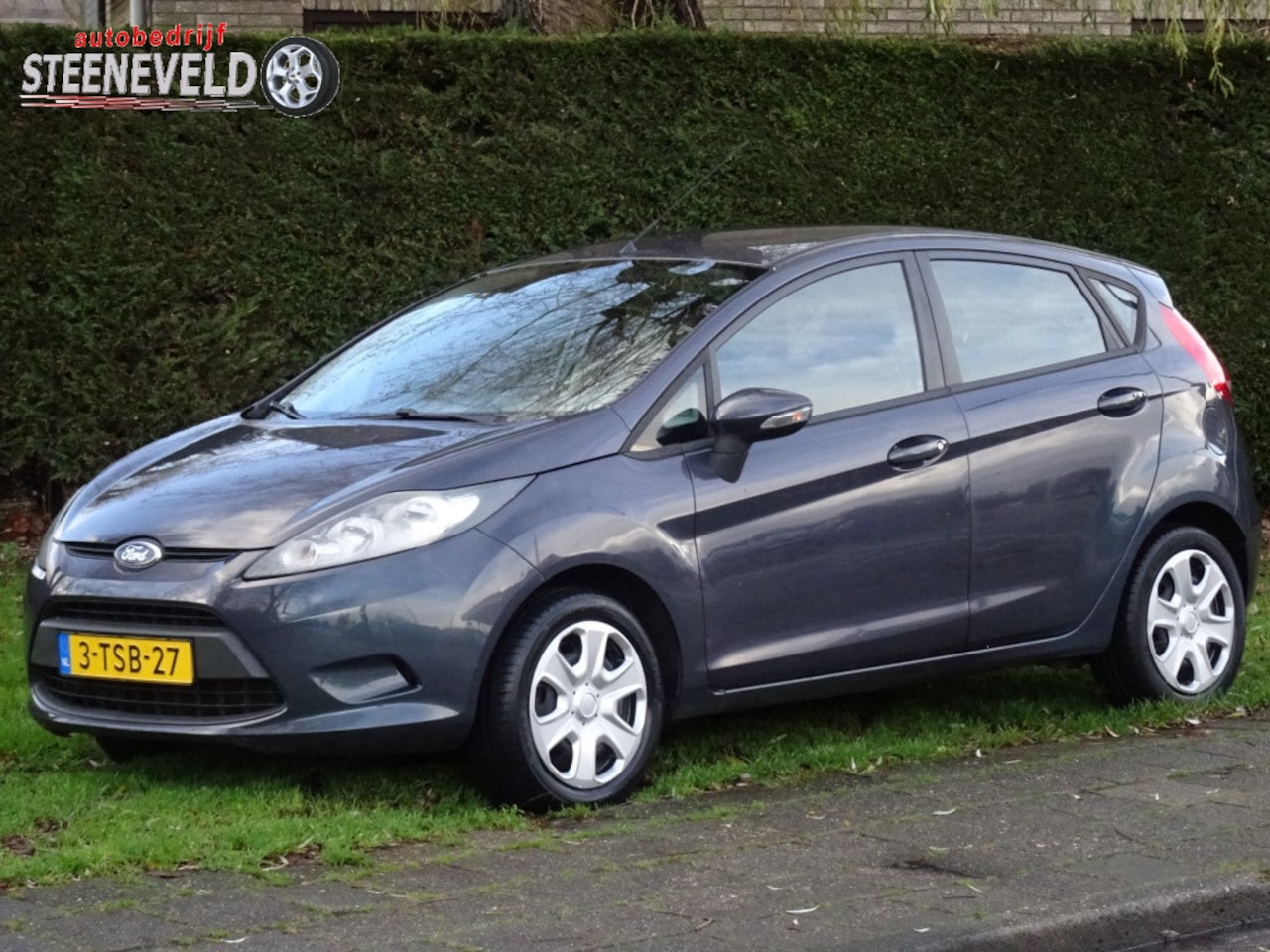 Ford Fiesta - 1.25 82pk Trend met Radio en Airco - AutoWereld.nl