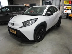 Toyota Aygo X - 1.0 VVT-i MT Play