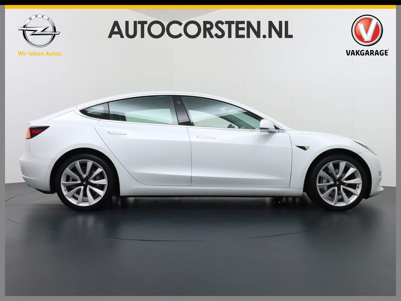 Tesla Model 3 - Long Range RWD Long Range 75 kWh 463PK FSD-vb.19" Premium-Audio 4wd AutoPilot Pano.dak Camera Leer Adapti - AutoWereld.nl