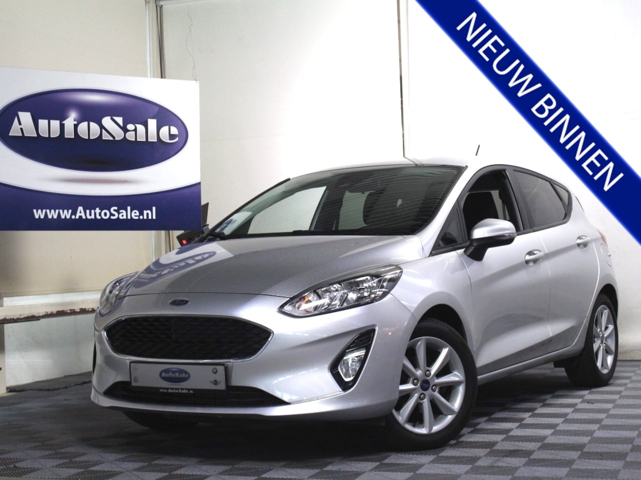 Ford Fiesta - 1.1 Titanium 2eEIG! CARPLAY NAV STOELVW CRUISE CLIMA '19 - AutoWereld.nl