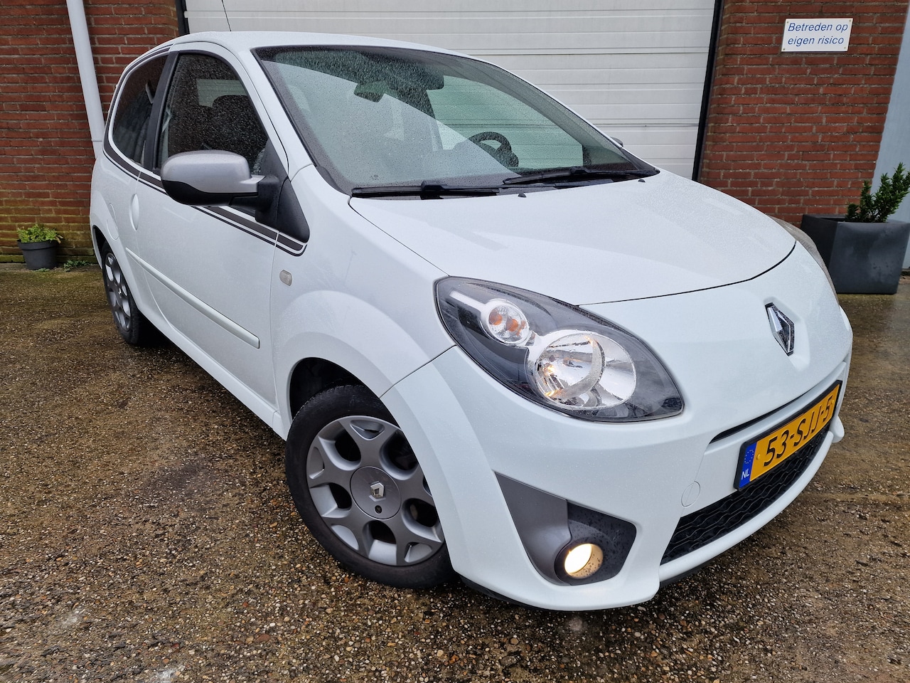 Renault Twingo - 1.2-16V Night & Day In bijzonder nette staat  verkerende Renault Twingo  1.2 16V airco,   Cruise,  Lm velgen, - AutoWereld.nl