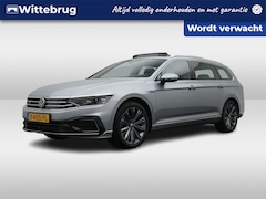 Volkswagen Passat Variant - 1.4 TSI PHEV GTE Business / AUTOMAAT/ PANO/ GARANTIE TM 12-2027/ 14.000 KM/ CAMERA/ PARK.