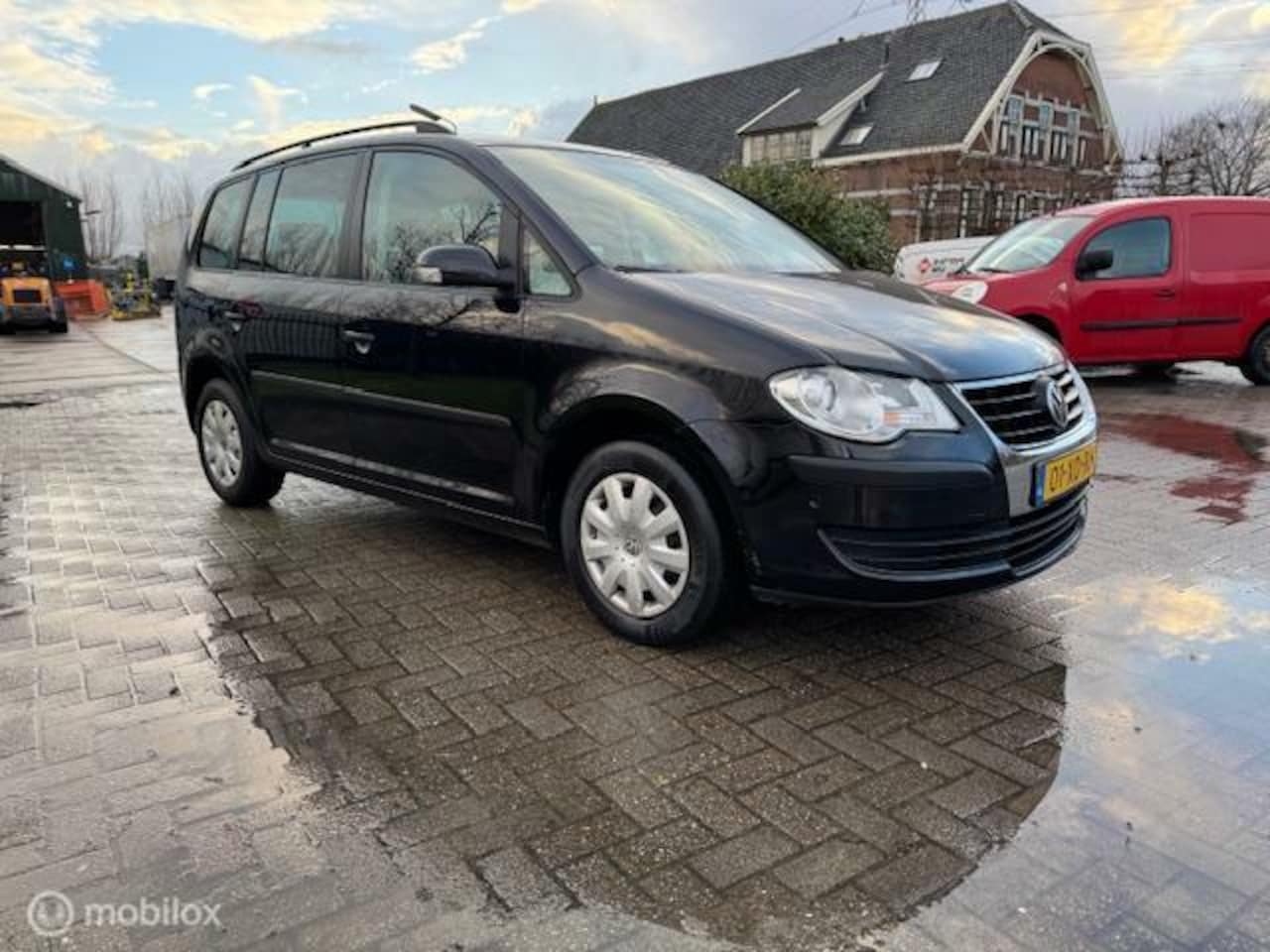 Volkswagen Touran - 1.4 TSI Trendline Business 1.4 TSI Trendline Business - AutoWereld.nl