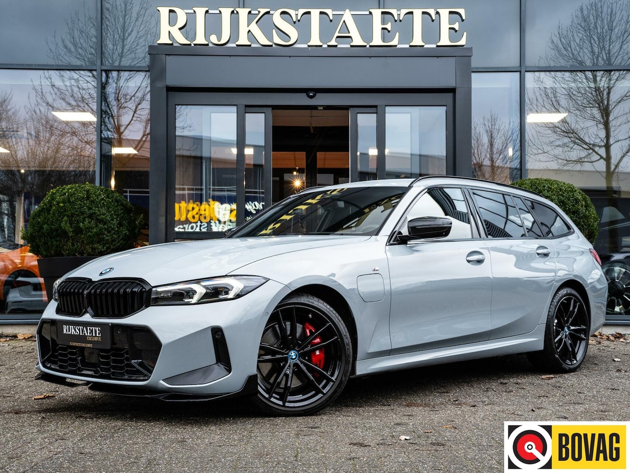 BMW 3-serie Touring - 330e|HEAD-UP|M-SPORT|BMW LASER|TREKHAAK - AutoWereld.nl