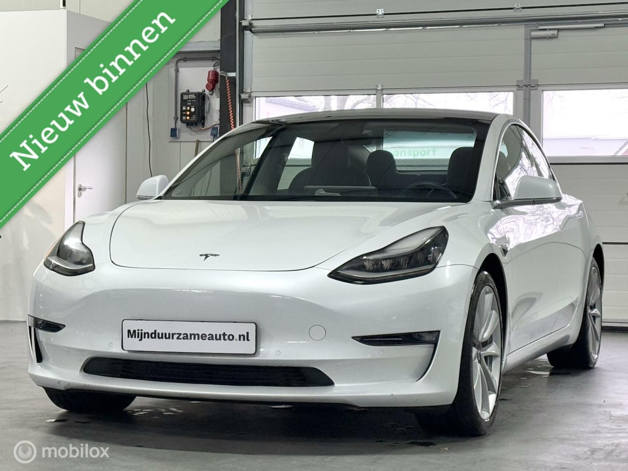 Tesla Model 3 - Long Range RWD Long Range AWD 75 kWh - incl. BTW - Nette auto - AutoWereld.nl