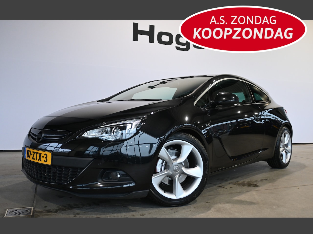 Opel Astra GTC - 1.4 Turbo Sport Ecc Navigatie LED Leder Rijklaaprijs Inruil Mogelijk! - AutoWereld.nl