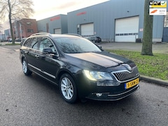 Skoda Superb Combi - 1.6 TDI Sprint Pro NIUWE KOPPLINGSET