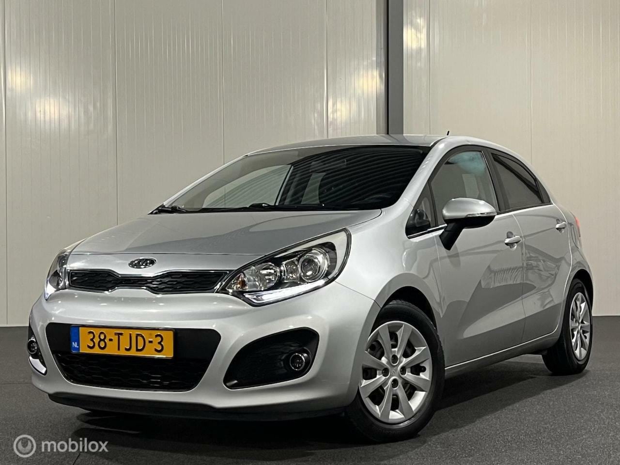 Kia Rio - 1.2 CVVT Plus Pack 5-drs [ NL auto met NAP en airco ] - AutoWereld.nl