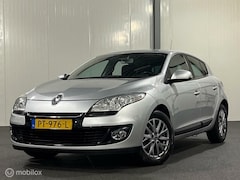 Renault Mégane - 1.5 dCi AUTOMAAT [ NAP clima navi LM ]