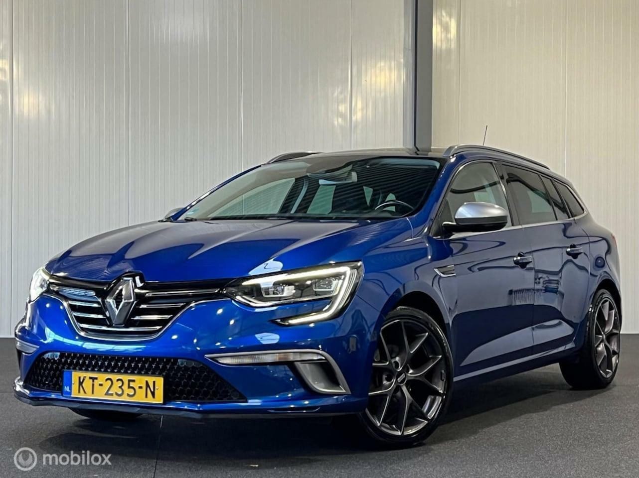 Renault Mégane Estate - 1.5 dCi GT-Line [ NAP unieke uitvoering pano led BOSE ] - AutoWereld.nl