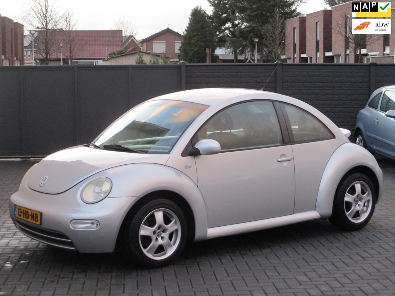 Volkswagen New Beetle - 1.6 Airco ORG NL !! - AutoWereld.nl