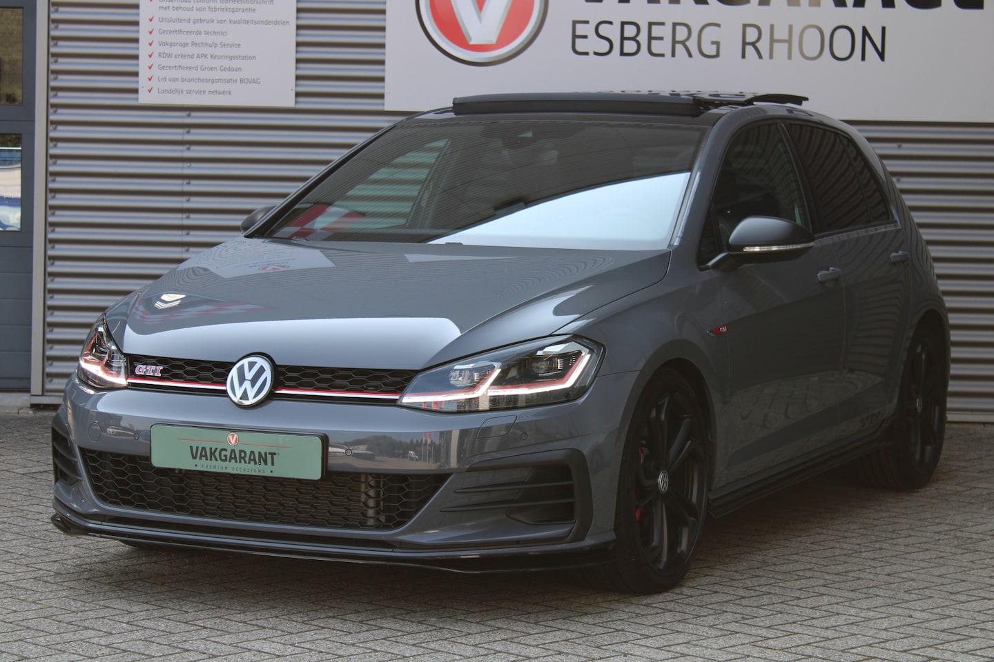 Volkswagen Golf - 2.0 TSI GTI TCR DSG,NAVI/CAM,PANO,REIFNITZ - AutoWereld.nl