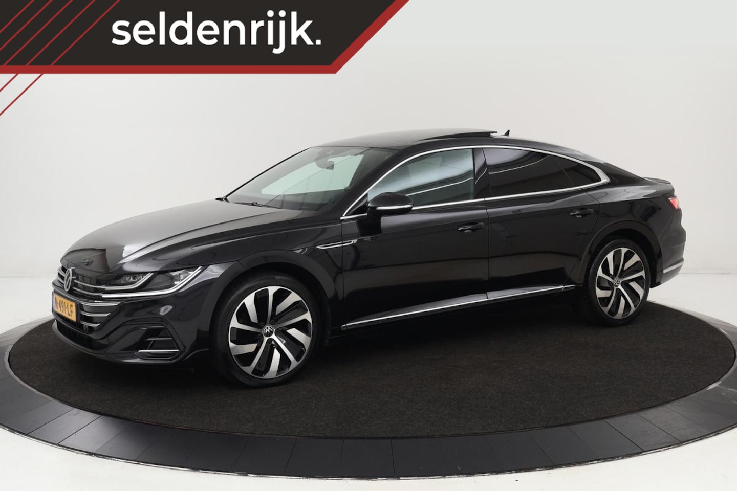 Volkswagen Arteon - 1.4 TSI eHybrid R-Line | Panoramadak | Nappaleder | Stoel & stuurverwarming | Matrix LED | - AutoWereld.nl