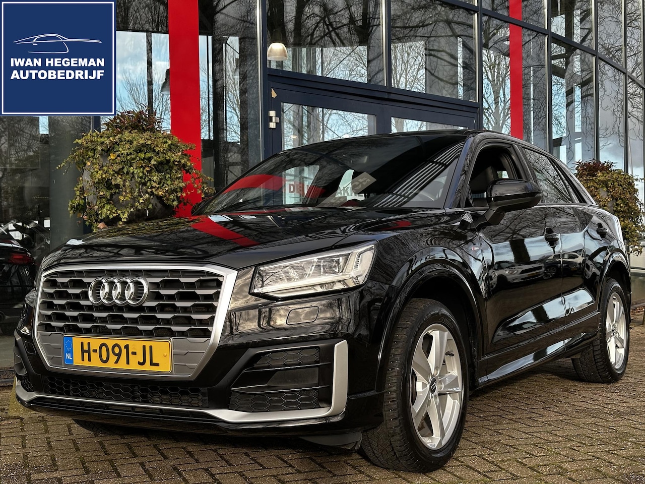 Audi Q2 - 30 TFSI S-Line Edition | Navi | ECC | PDC | Cruise Control | LM Velgen - AutoWereld.nl