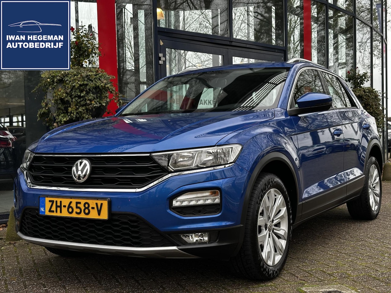 Volkswagen T-Roc - 1.0 TSI Style | Navi | ECC | PDC | Cruise Control | TREKHAAK - AutoWereld.nl