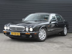 Daimler Super V8 - 4.0 LWB | Schuifdak | Historie |