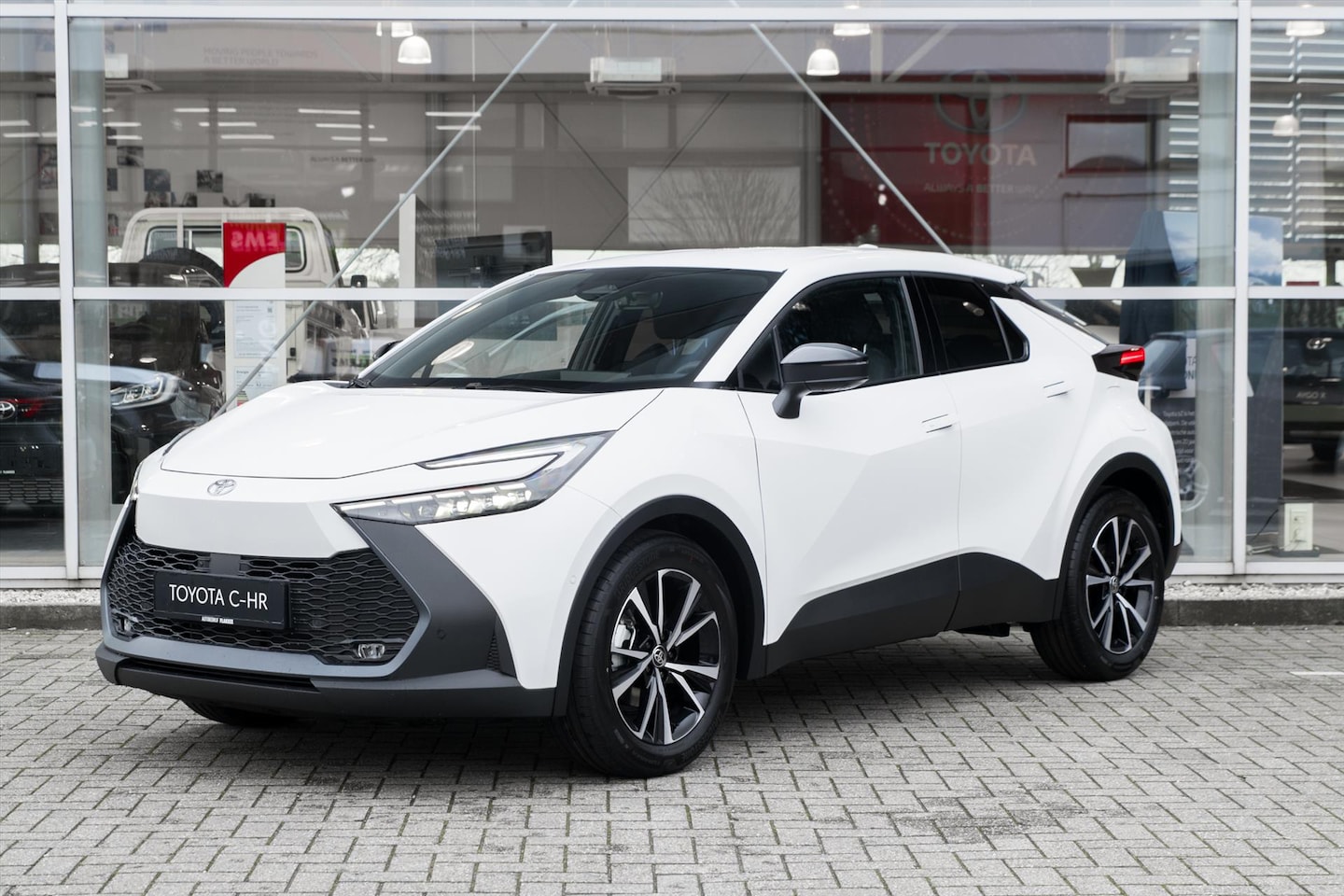 Toyota C-HR - Hybrid 140 140pk First Edition - AutoWereld.nl