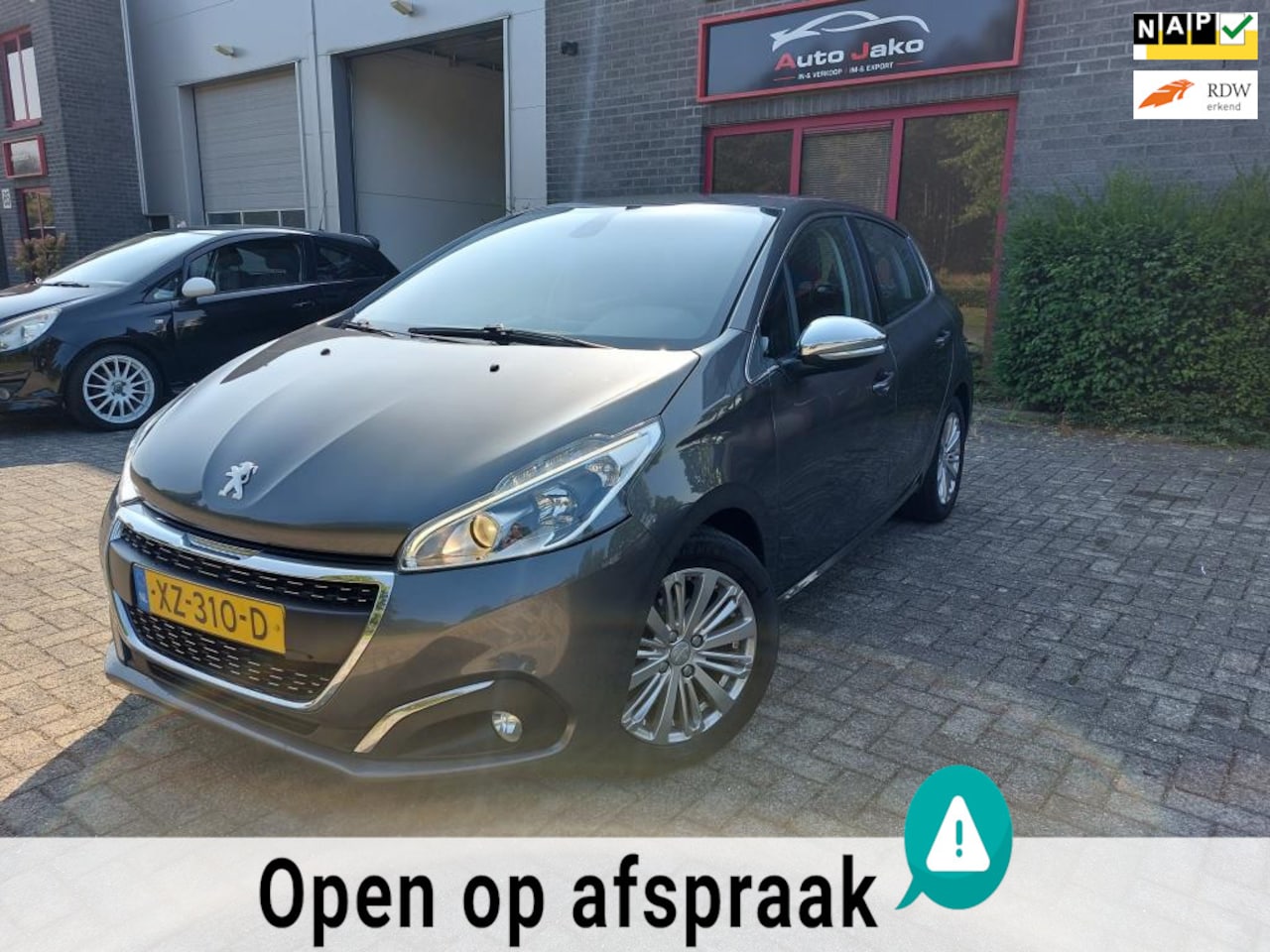 Peugeot 208 - 1.2 PureTech GT-Line 1.2 PureTech GT-line/ Nieuwe APK - AutoWereld.nl