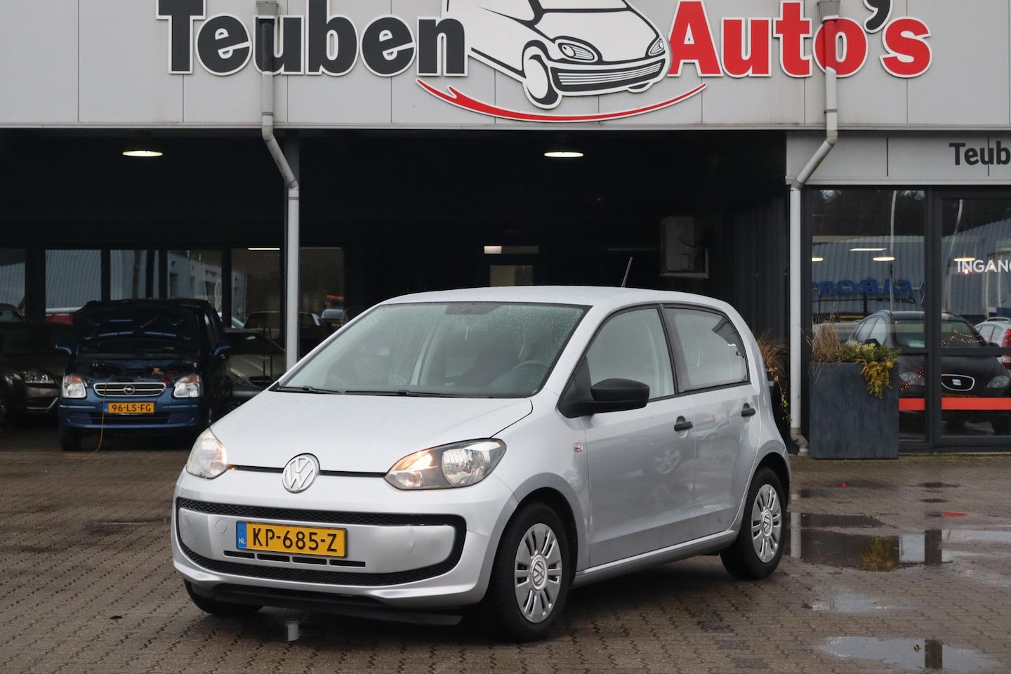 Volkswagen Up! - 1.0 take up! BlueMotion Airco, Radio cd speler - AutoWereld.nl