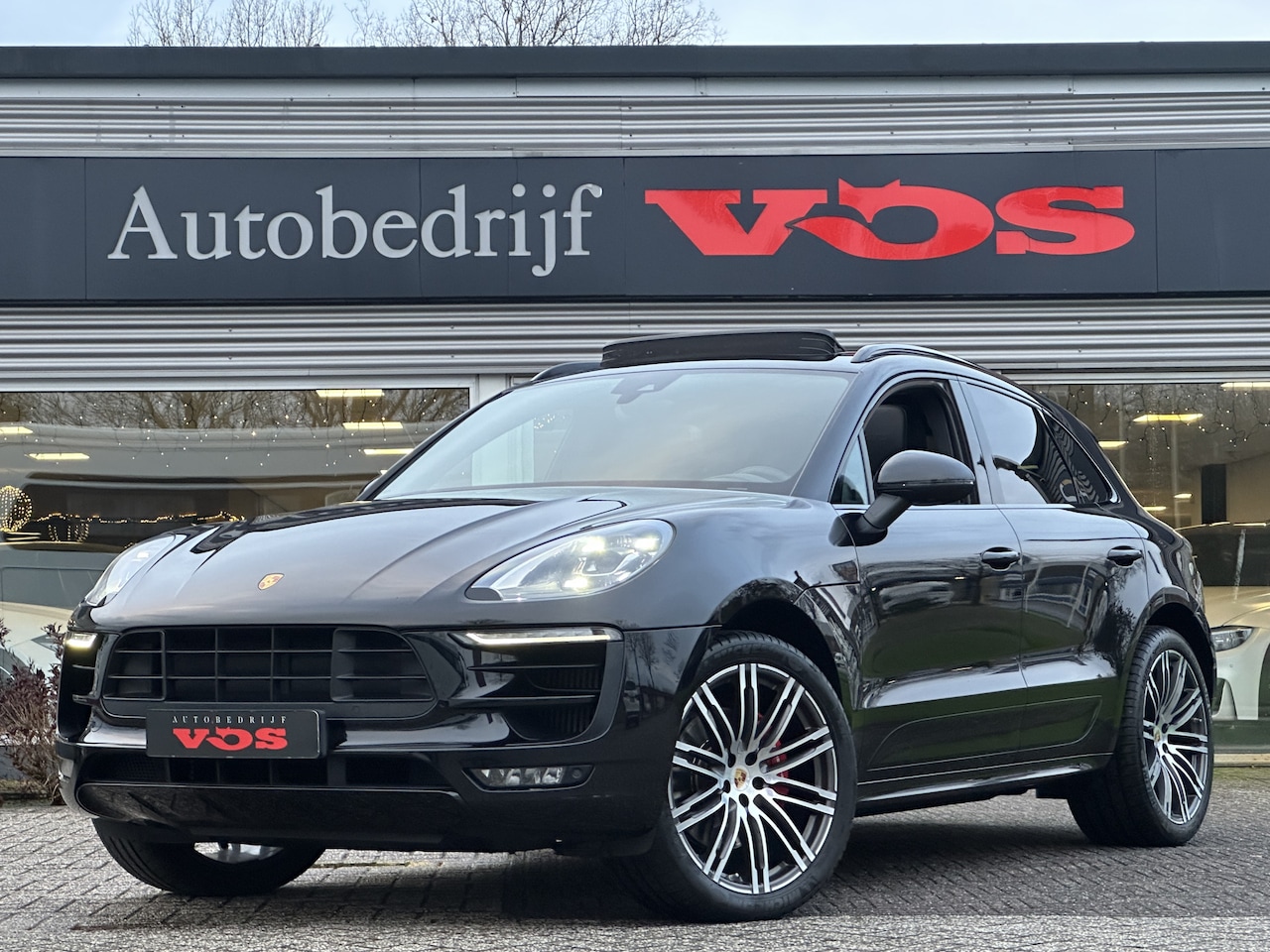 Porsche Macan - 3.0 GTS | Panodak | Sportchrono | 21 inch | Bose | 360 pk - AutoWereld.nl