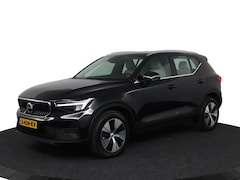 Volvo XC40 - T4 Core Bright | Parkeercamera | Parkeersensoren V + A | Stoel + Stuur verwarming |