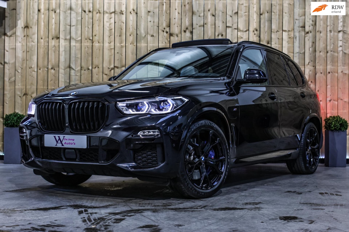 BMW X5 - XDrive45e M-Sport *Skylounge*B&W*Massage*360 Camera*Laser* - AutoWereld.nl