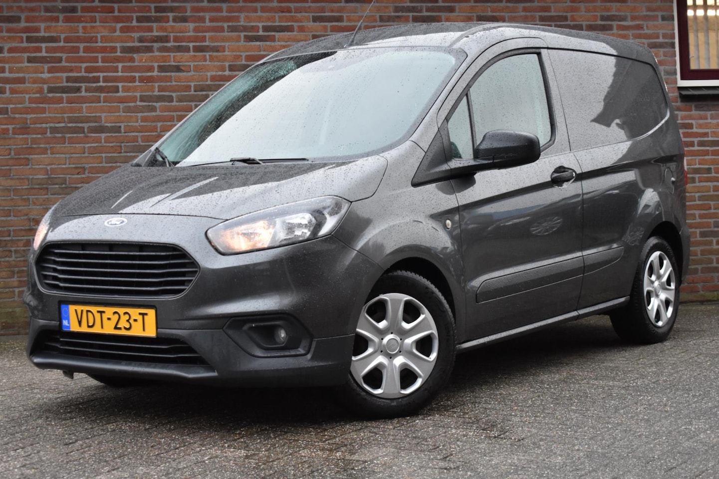 Ford Transit Courier - 1.5 TDCI Trend '19 Airco Navi Inruil mogelijk - AutoWereld.nl