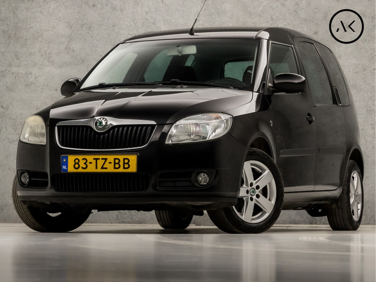 Skoda Roomster - 1.6-16V Style (YOUNGTIMER, CLIMATE, NAP, ARMSTEUN, CRUISE, SPORTSTOELEN, NIEUWE APK, GETIN - AutoWereld.nl