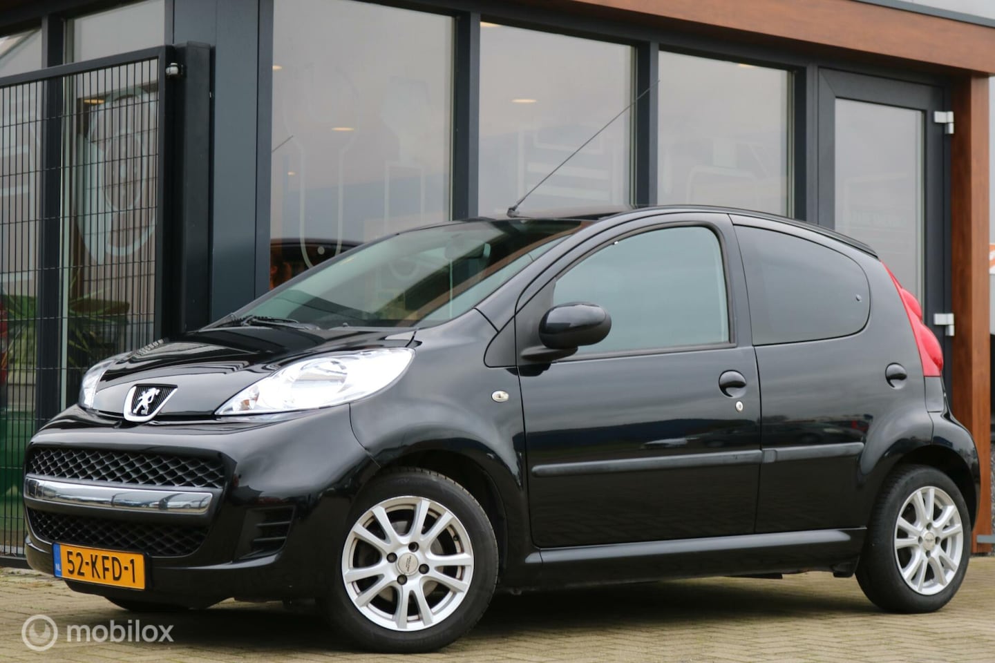 Peugeot 107 - 1.0-12V Sublime 1.0-12V Sublime - AutoWereld.nl