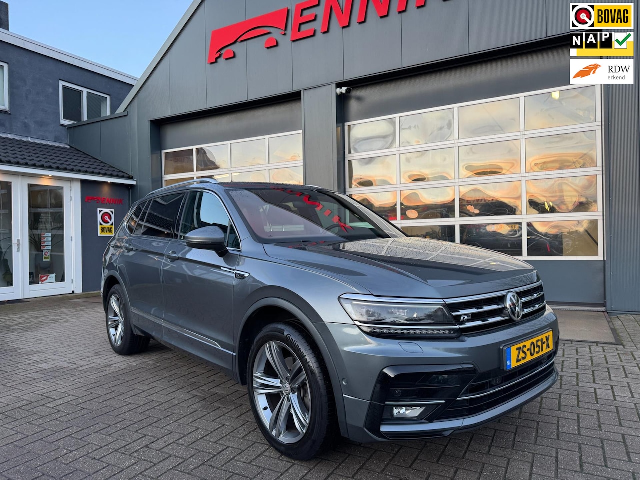 Volkswagen Tiguan Allspace - 1.5 TSI Highline Business R / Pano / ACC / Full LED / Dynaudio / 2x Massage / Full Option - AutoWereld.nl