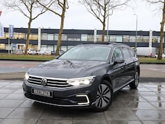 Volkswagen Passat Variant - GTE 1.4 TSI PHEV 218PK | Panodak | Virtual | Camera | IQ Light Matrix LED | Trekhaak | Dod