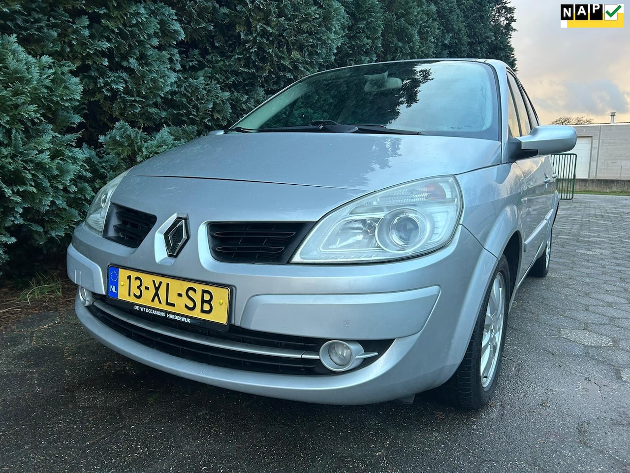 Renault Grand Scénic - 2.0-16V Tech Line - Panorama Dak - AutoWereld.nl