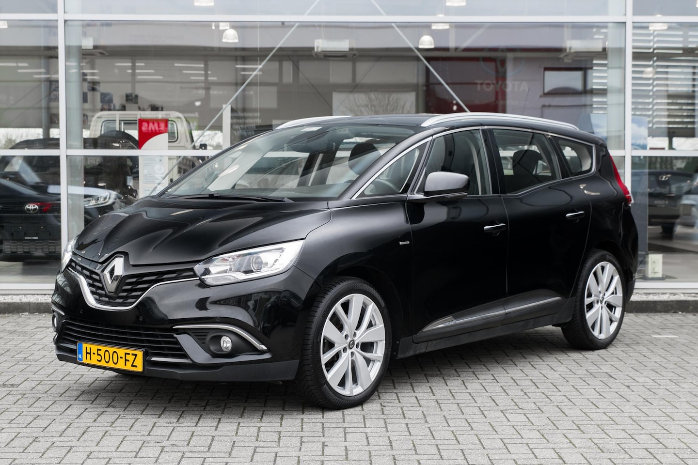 Renault Grand Scénic - 1.3 TCe 115pk 7pl. Limited | 1e Eig. | Trekhaak - AutoWereld.nl