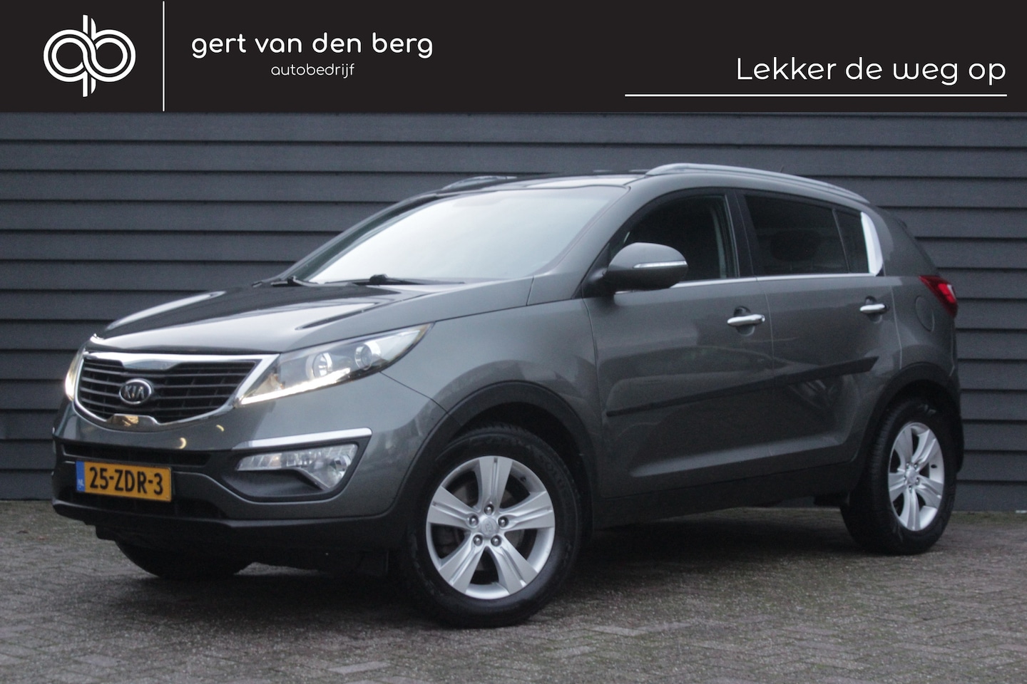 Kia Sportage - 2.0 Plus Pack - AUTOMAAT - TREKHAAK - CLIMA - CRUISE - - AutoWereld.nl