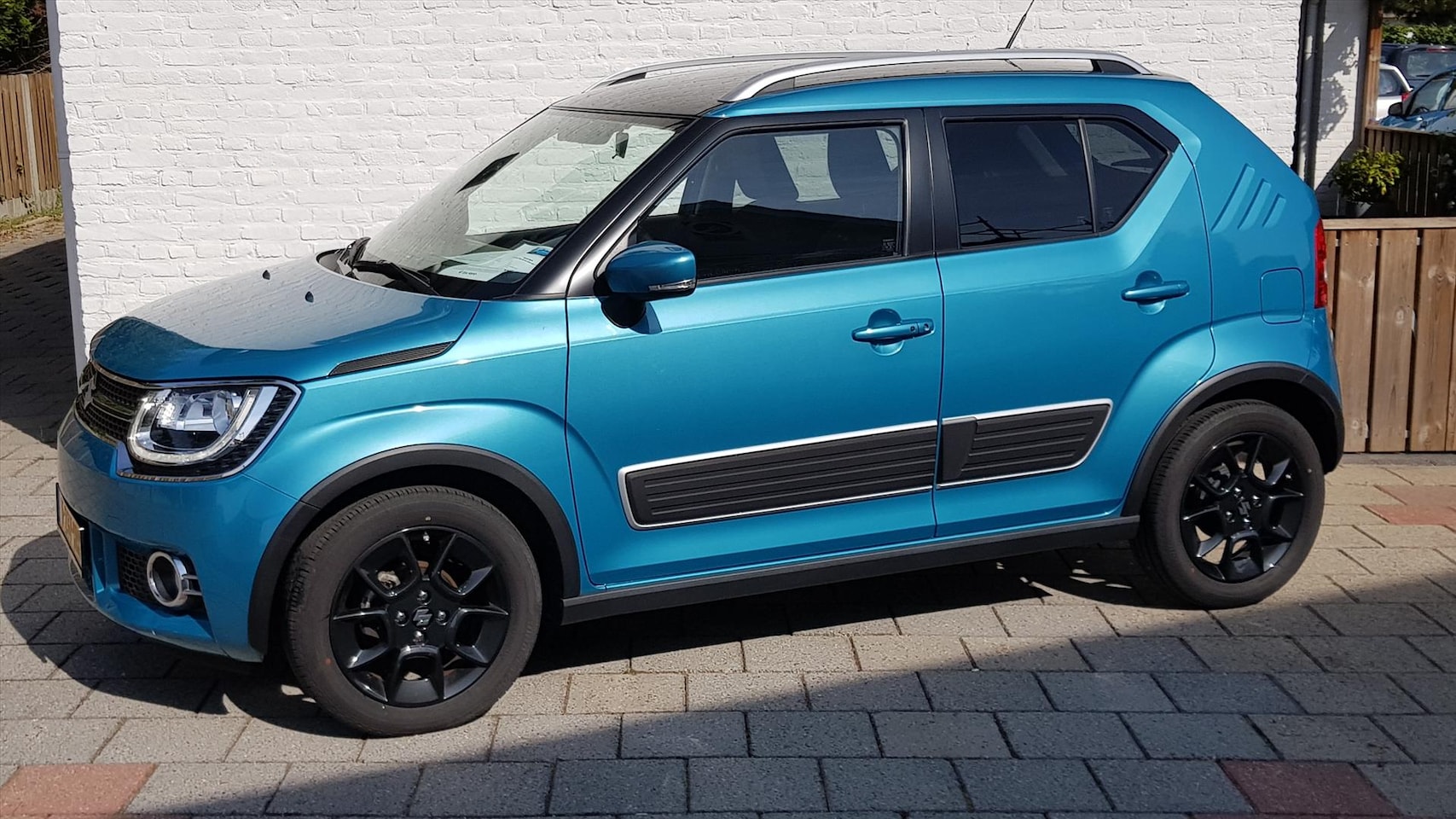 Suzuki Ignis - 1.2 Dualjet 90pk Stijl navi,climaat,app cruise enz - AutoWereld.nl