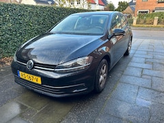 Volkswagen Golf - 1.0 TSI 95 pk Trendline | Navi via app | Parkeersensoren | Dab | Komen andere velgen onder