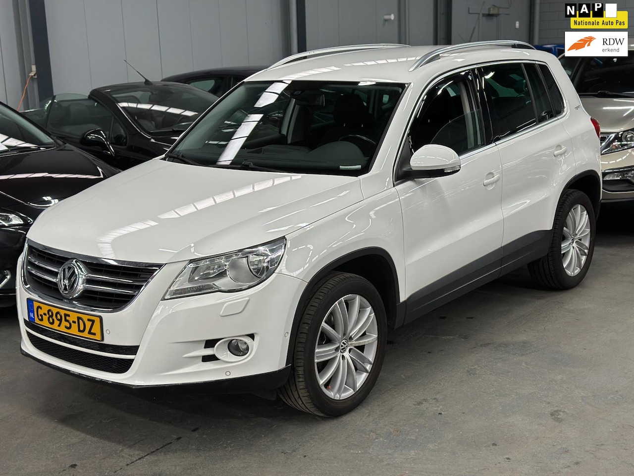 Volkswagen Tiguan - 1.4 TSI Sport&Style APK NAP 6 Bak Nette Staat! - AutoWereld.nl