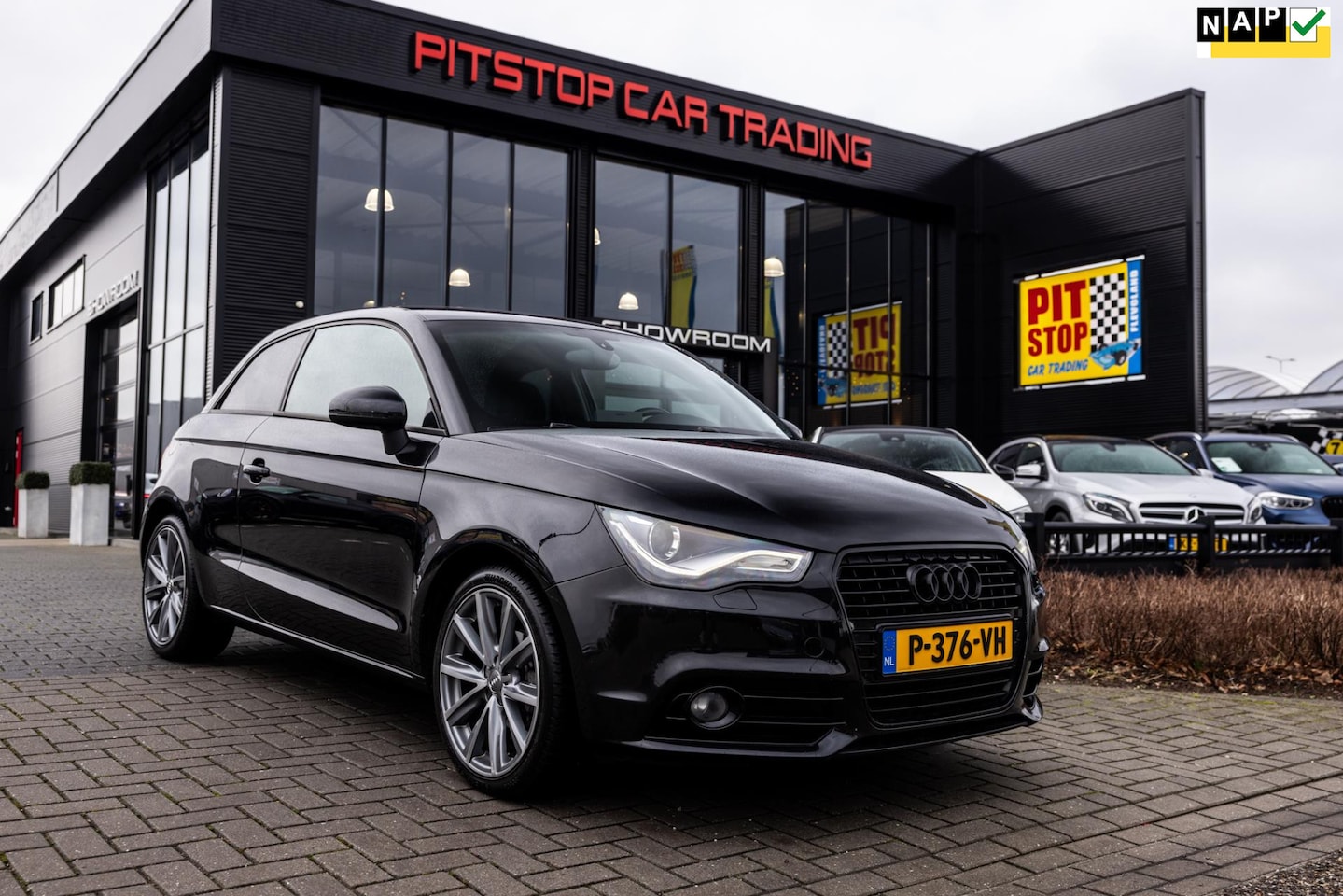 Audi A1 - 1.6 TDI 2 x S-Line, LED, Cruise, Stoelverwarming, 100% onderhouden! - AutoWereld.nl