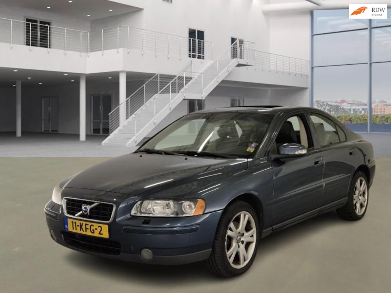 Volvo S60 - 2.4D Drivers AUT PANO LEDER PSENSOR CRUISE 2 X SLEUTELS - AutoWereld.nl