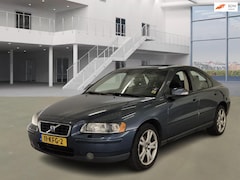 Volvo S60 - 2.4D Drivers AUT PANO LEDER PSENSOR CRUISE 2 X SLEUTELS