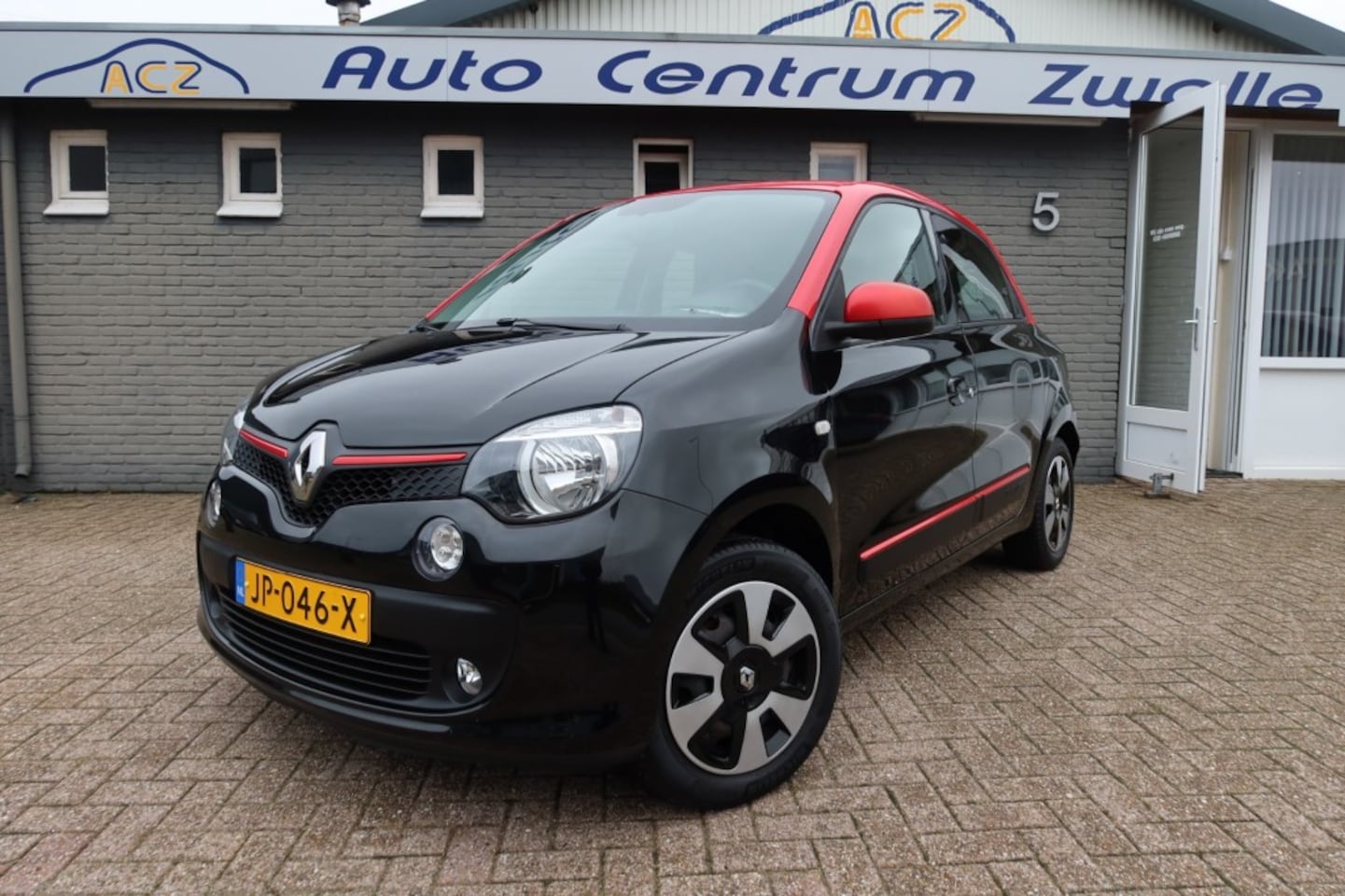 Renault Twingo - 1.0 SCe Collection 1.0 SCE COLLECTION ,NAVI, CAMERA , CRUISE ENZ... - AutoWereld.nl